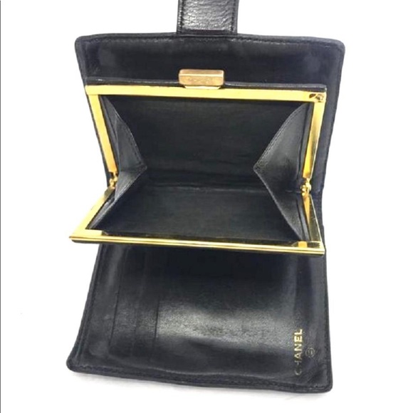 Chanel Logo Timeless CC Snap Kiss Lock Wallet - Picture 6 of 6